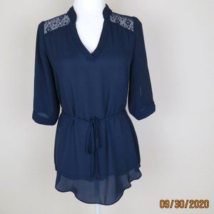 Iz Byer 3/4 Sleeve V-Neck Navy Blue Blouse S